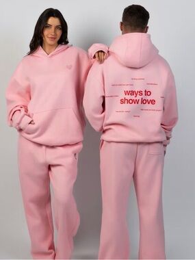 New 2pc COMFRT L🩷VE Collection set size S